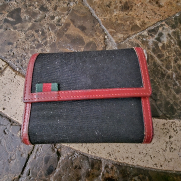 GUCCI VINTAGE ITALIAN COLOR RING WALLET LEATHER CANVAS TRIFOLD ITALY RED BLACK - Picture 2 of 10